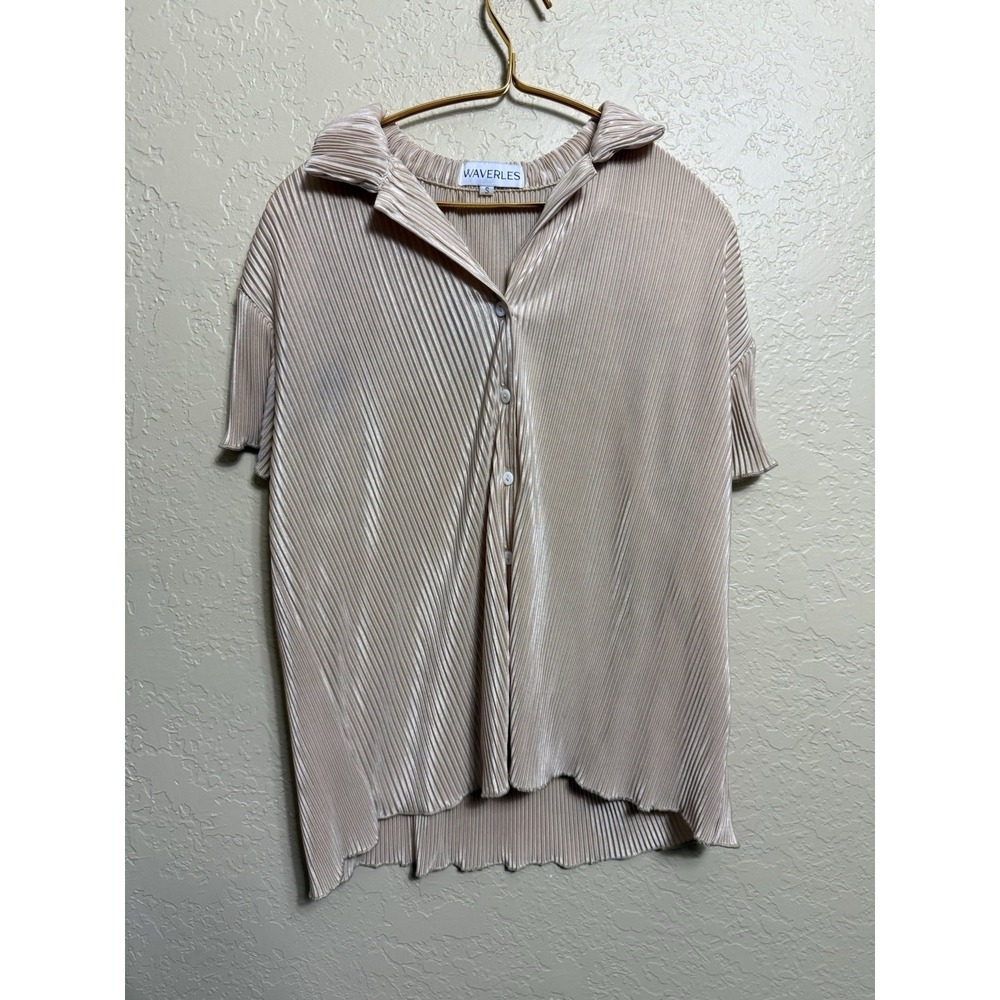 Waverles Cream Nude Minimalist Accordion Pleated Short Sleeve Button Up Top M